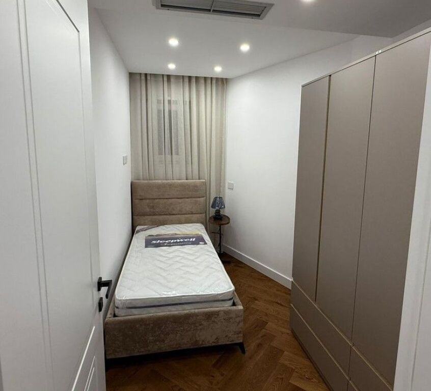 Qera, Apartament 2+1+2, Donika Center, Rruga Mine Peza