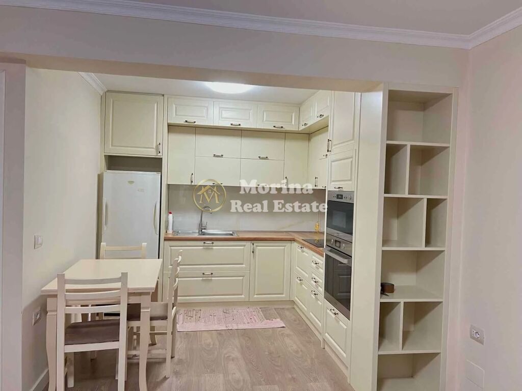 Qera | Shtëpi private 1 + 1 | Universiteti Barleti | 400 €/muaj