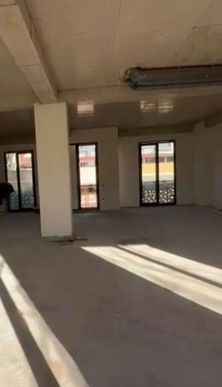 SHITET ZYRE 230 M2 VASIL SHANTO 1.035.000 EURO