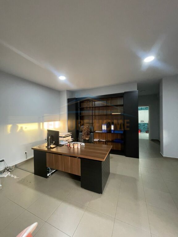 Qera, Ambient Biznesi, Ring Center, Zogu i Zi, Tiranë