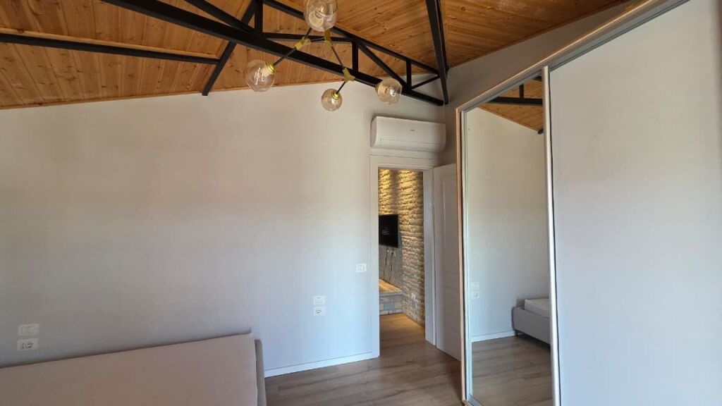 Apartament 1+1 me Qera, Rruga Enver Jaho, Vlorë