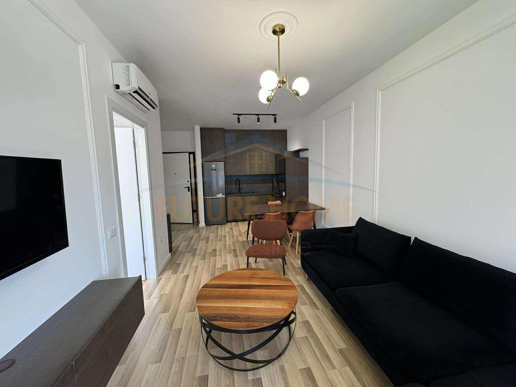 Qera, Apartament 1+1, Unaza e Re. 550 €