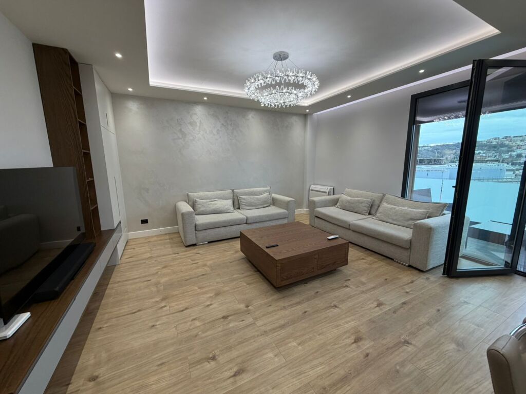 JEPET ME QIRA APARTAMENT 2+1+2+Parkim
