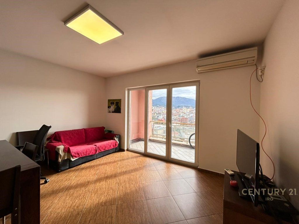 OKAZION, APARTAMENT 2+1+2 TE OXHAKU.
