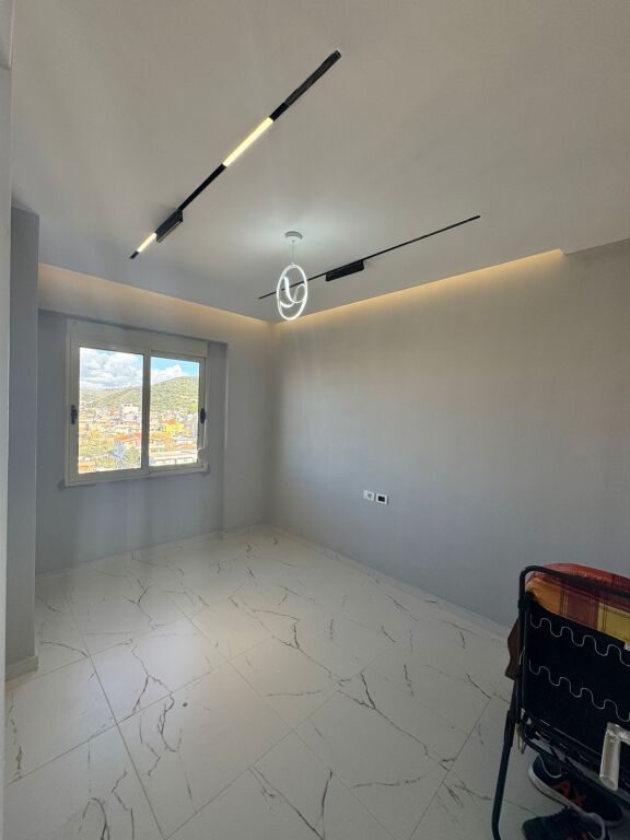 FOR SALE APARTMENT 2+2 – LUNGOMARE, VLORË