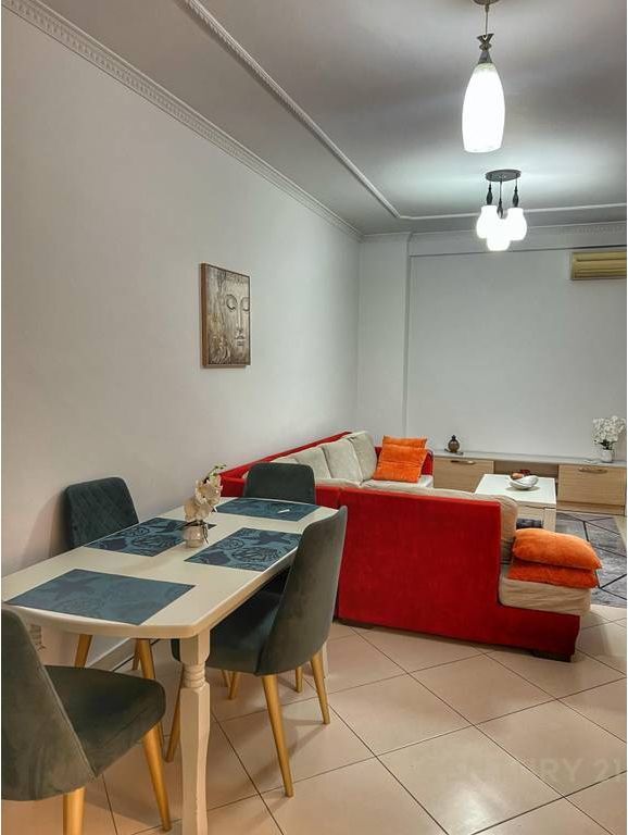 APARTAMENT 2+1+2 ME QIRA TEK KODRA E DIELLIT