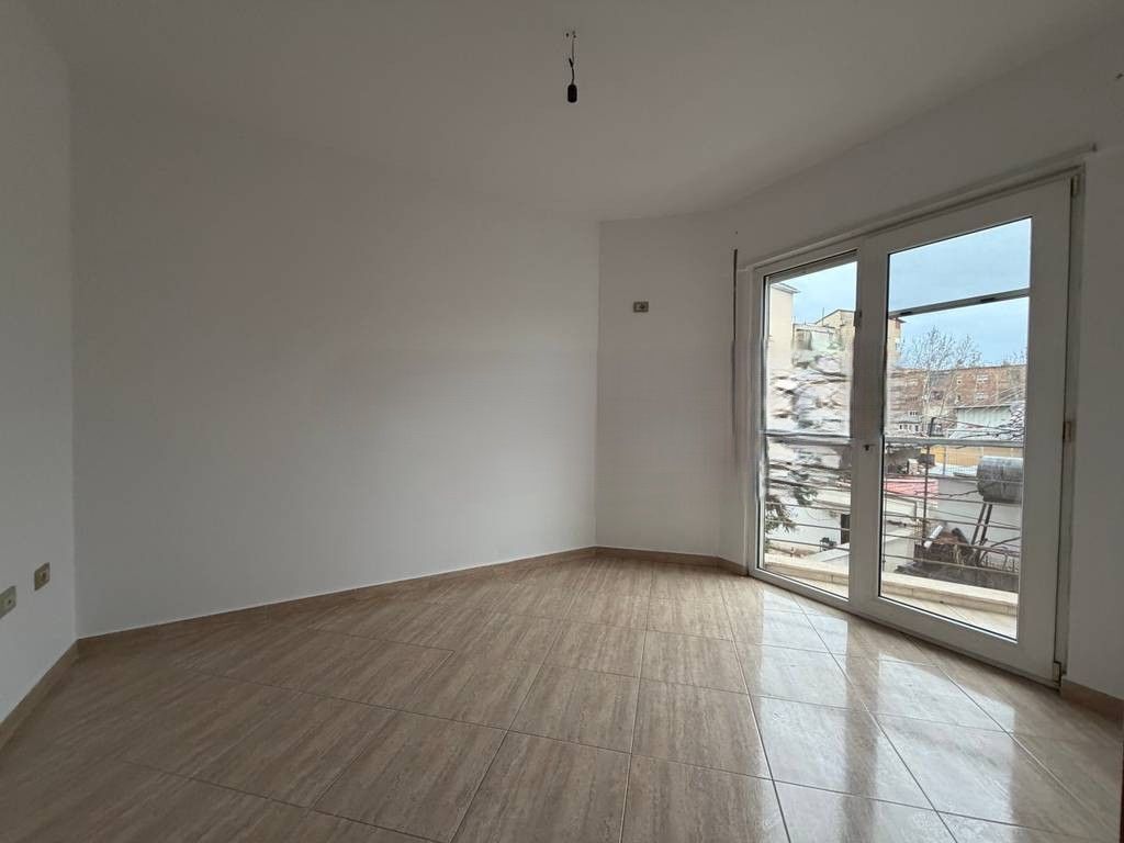 SIRI KODRA, APARTMENT 2+1 FOR RENT ! 500 € /Month