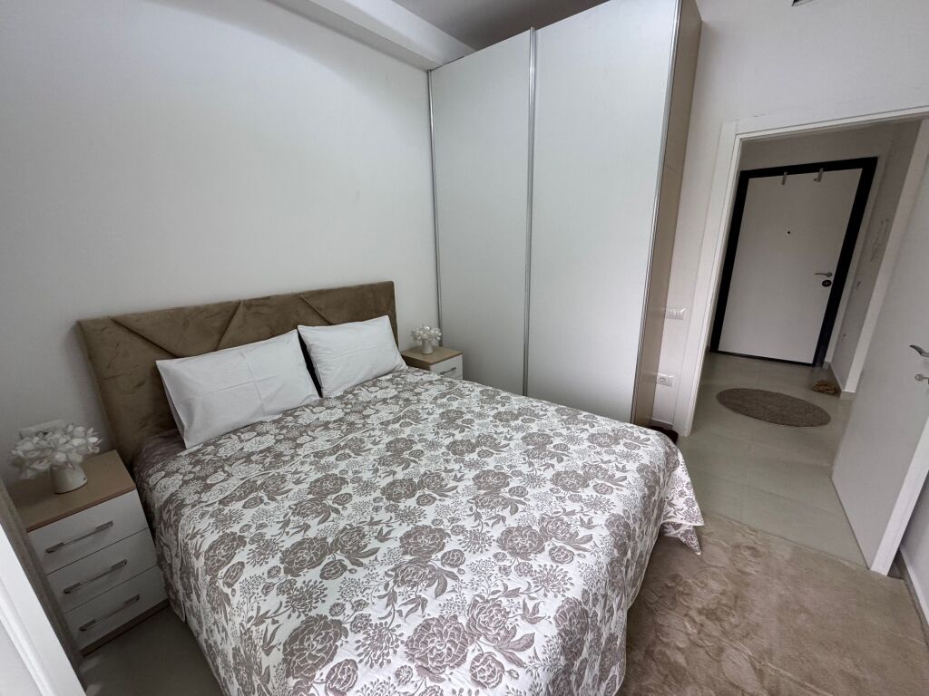 Apartament 1+1 per qira tek rr Bedri Karapici