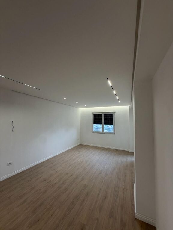 Appartamento 2+1+2 in Vendita a Kamez