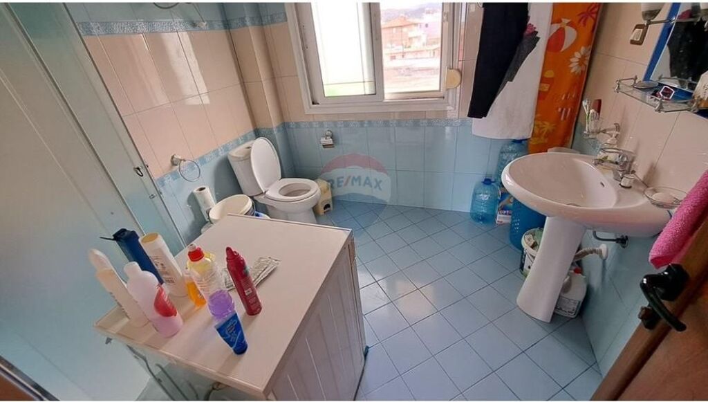 🏡 Vilë 3-Katëshe për Shitje – Lagjja “Kushtrimi”, Vlorë