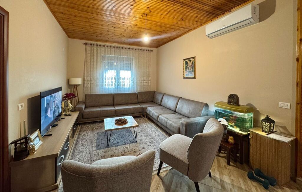Apartament 3+1+2 per shitje te Ish Tregu Elektrik