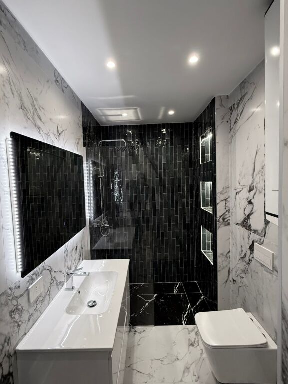 Affitto – Appartamento 2+1+2, Donika Center (Via Mine Peza)