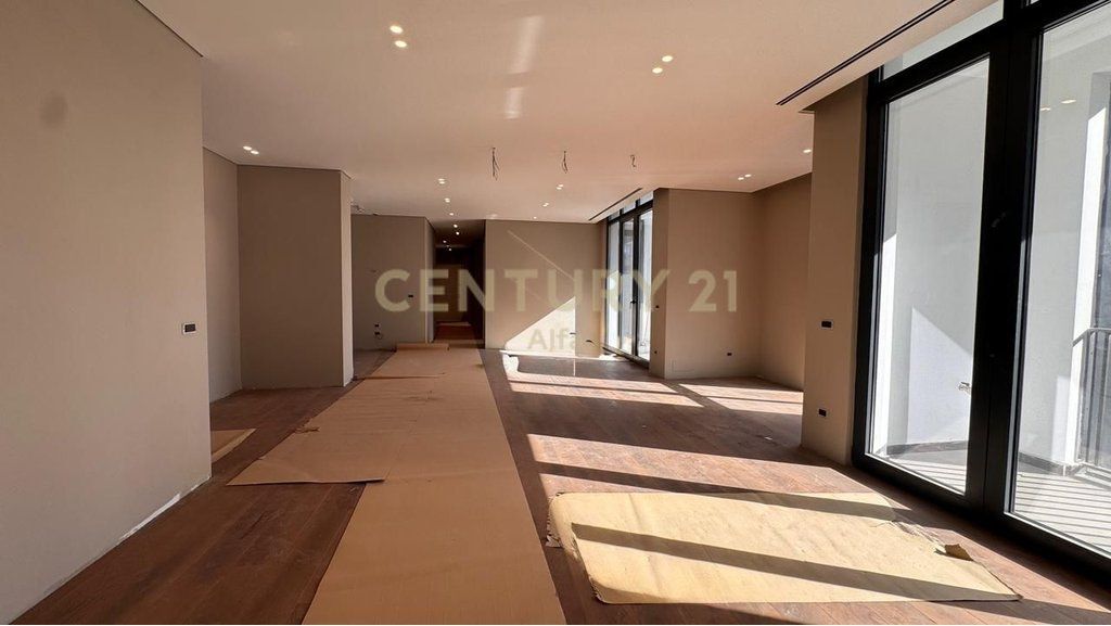 Office space for rent near the former park!