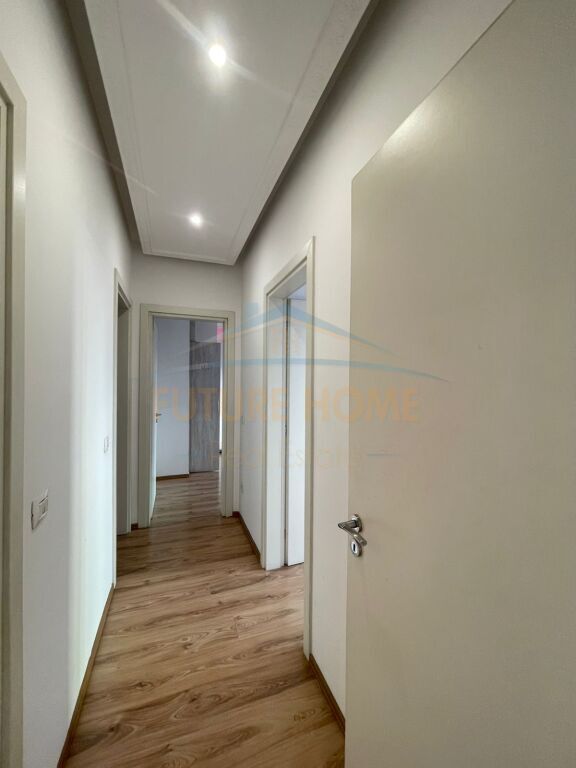 Rent, Business Premises, Ring Center, Zogu i Zi, Tirana