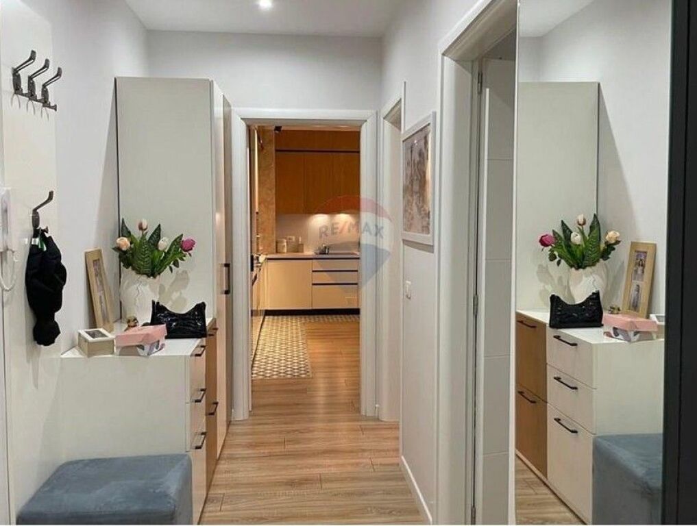 Apartament - Për Shitje - Kodra e Priftit, Tiranë 530551001-201