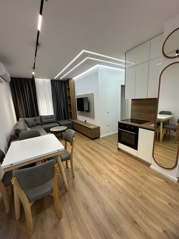 Jepet me qira 2+1 tek Kompleksi Mangalem/Ali Dem 60.000leke