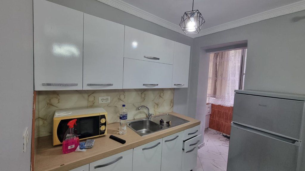 Qera, Apartament 1+1, Vasil Shanto, Tirane.