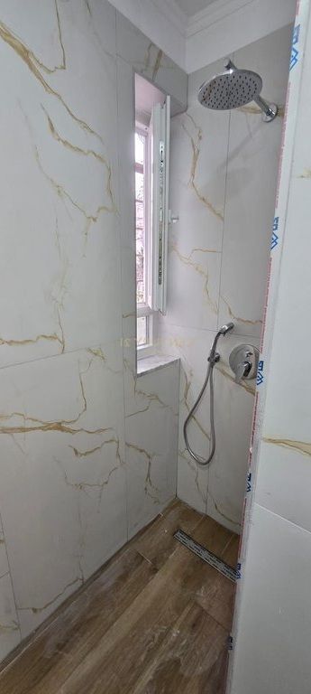 Ali Dem- Apartament per shitje 1+1 tek Shkolla 1 Maji