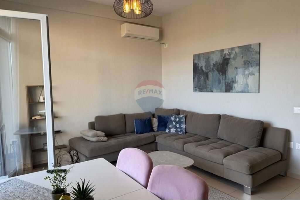 Apartament 2+1 per qira tek kopshti botanik