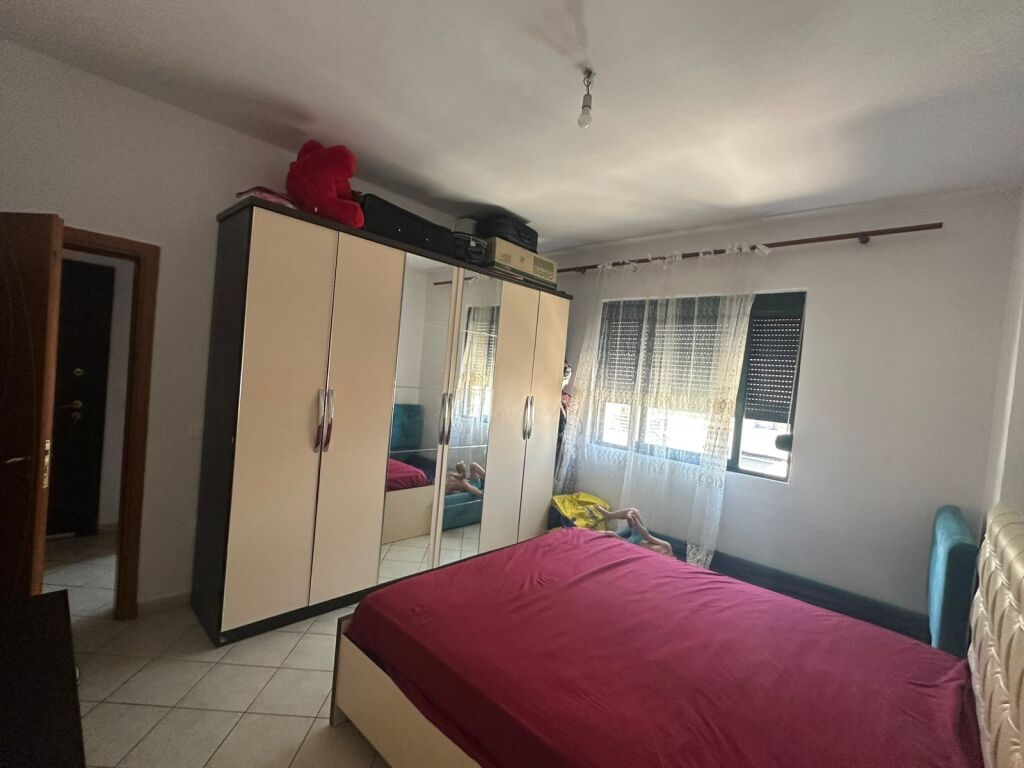Apartament 1+1, Kombinat!