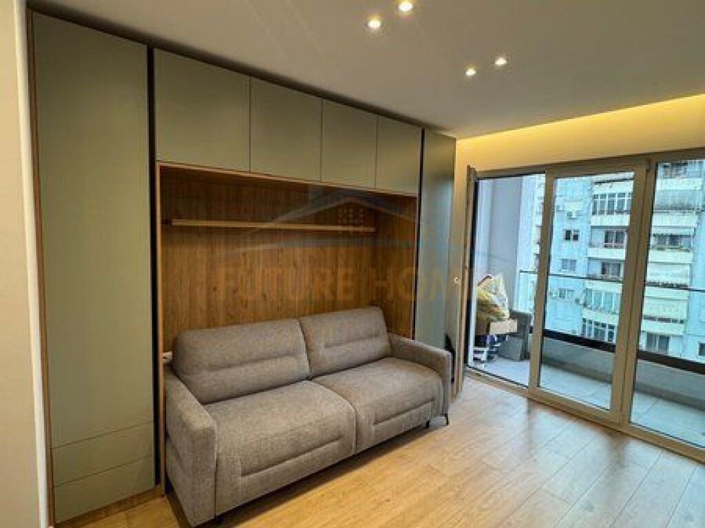 Shitet Apartament 2+1 dhe Gasoniere, Bulevardi Migjeni, Kompleksi Molla.