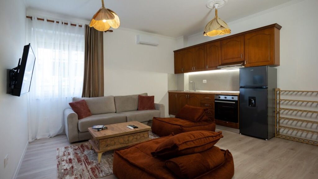 JEPET ME QERA SUPER APARTAMENT 1+1 TEK PALACE DURRES