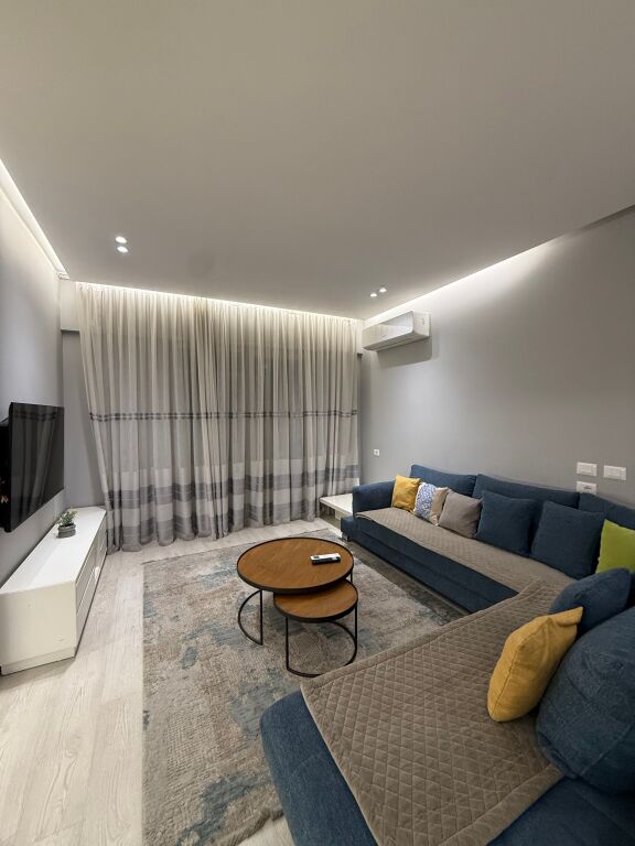 🏠Shitet Apartament 2+1+2 📍Rruga e Barrikadave 🏢Kati i 2, me ashensor 📐Sip. 112m2  💶 Çmimi: 250.000€•Me Hipoteke