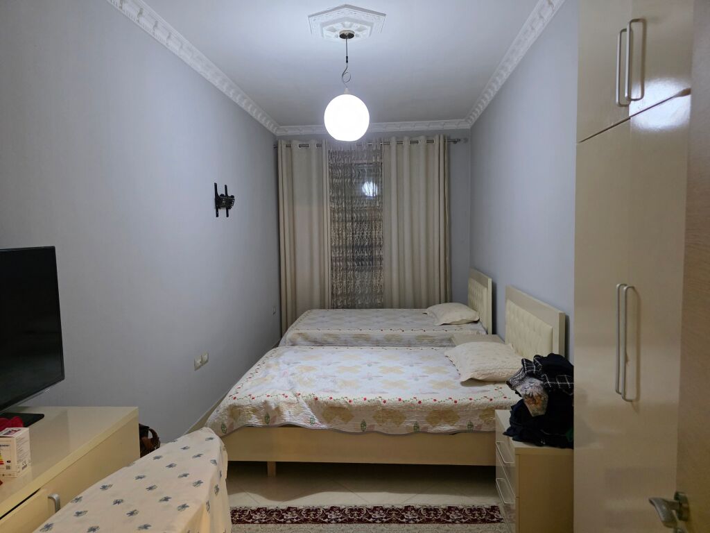 Jepet 2+1+2 me qira ne fresk