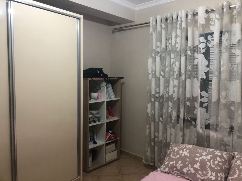 Shitet apartament  2+1+2+depo tek Kompleksi Usluga, Perballe Spakut!
