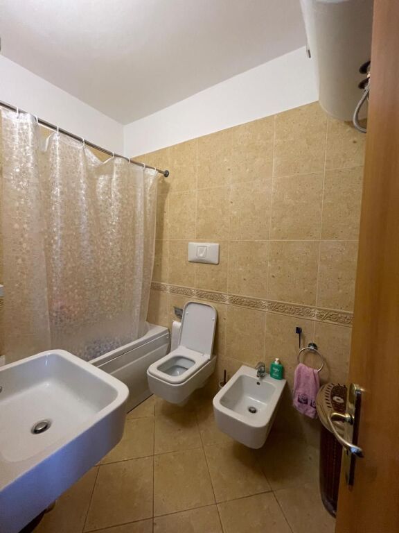 Appartamento 2+1+2 in Affitto – Vicino al Municipio, Durazzo