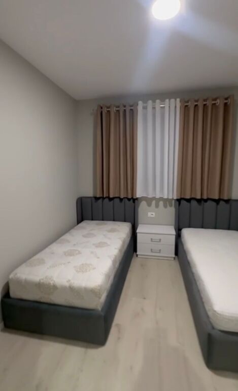 Affittasi 2+1+1 Astir a Eglo Via Principale 700 mila lek