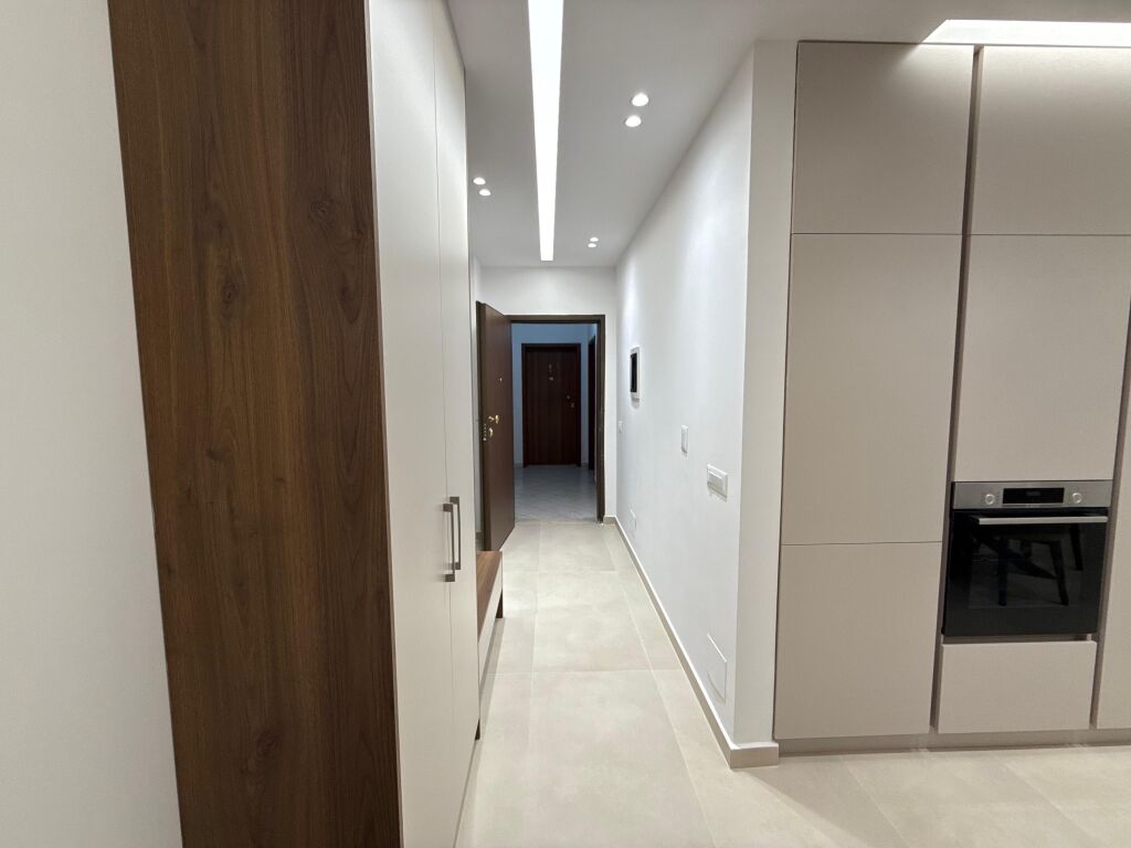 Apartament 2+1+🅿️Parkim ,Kodra Diellit i pabanuar me pare