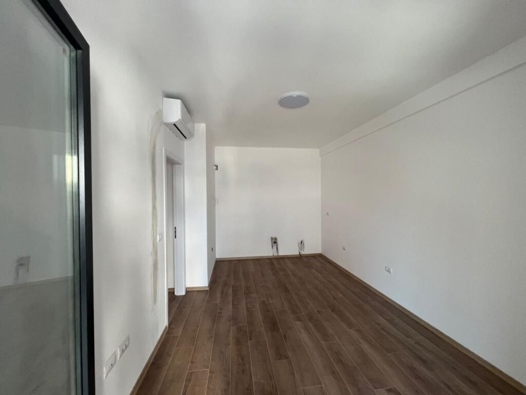 🏡 Locale 1+1 in affitto  📍 Indirizzo: Zogu i Zi 💶 Prezzo: 60.000 lek / mese