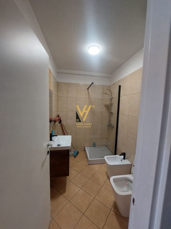 OFFICE 100 M2 FOR RENT IN CENTER 1,500 EURO