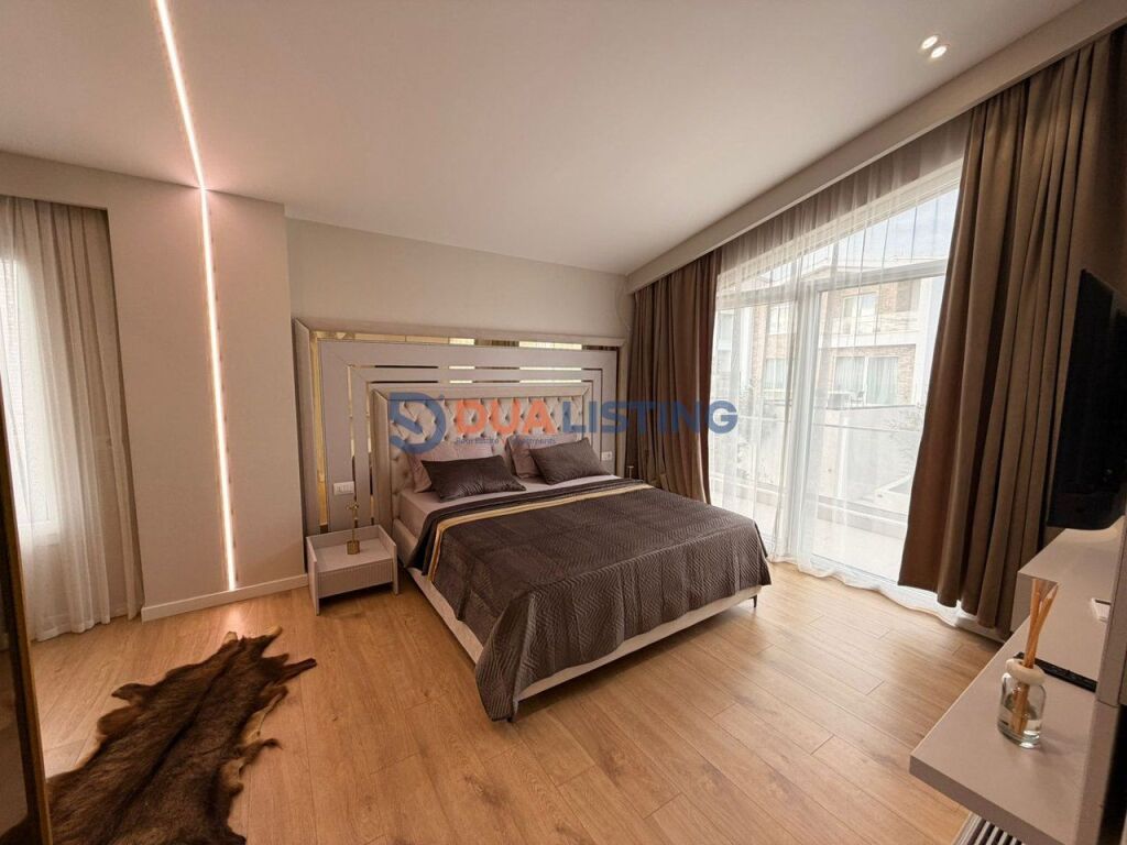 Vile Premium per Qira,Ellysium Residence