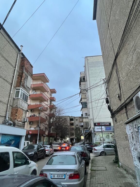 SHITET APARTAMENT 2+1 ( KONVERTUAR 3+1) IRFAN TOMINI