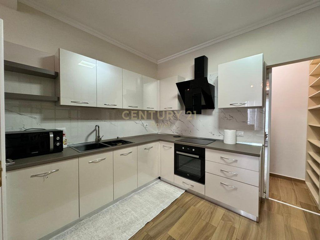 Affittasi appartamento 2+1 in kinostudio in un nuovo complesso