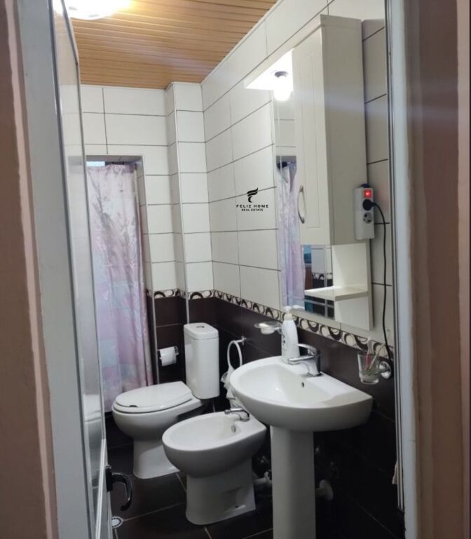 SHITET APARTAMENT 2+1 VASIL SHANTO 140.000 EURO