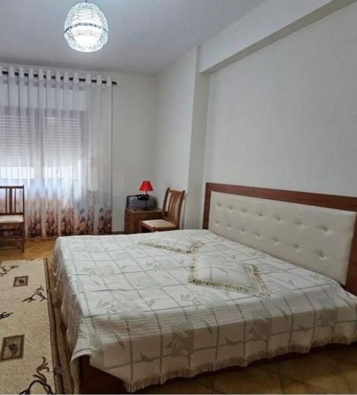 Apartament me qira I mobiluar KOMUNA E PARISIT