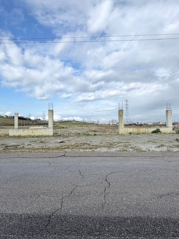 SHITET TOKE SHKALLNUR DURRES