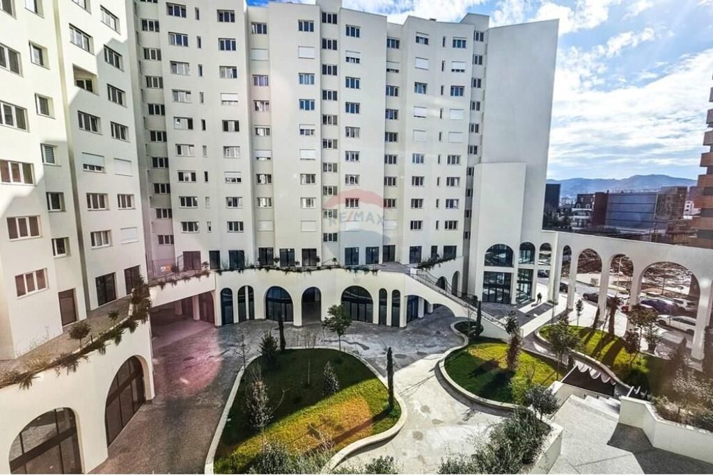 Apartament - Për Qira - Rruga e Dafinave