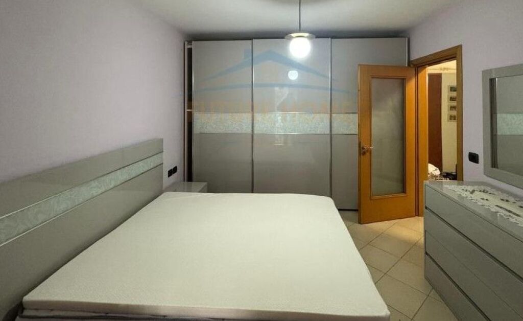 Qera, Apartament 2+1 ,Rruga e Durresit, Tirane
