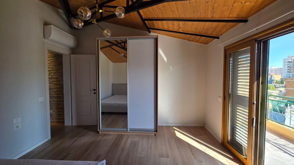 Apartament 1+1 me Qera, Rruga Enver Jaho, Vlorë