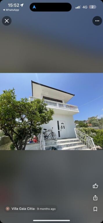 Jepet me qira shtëpi private dy-katëshe, e ndodhur rreth 500 metra vijë ajrore nga Lungomare.