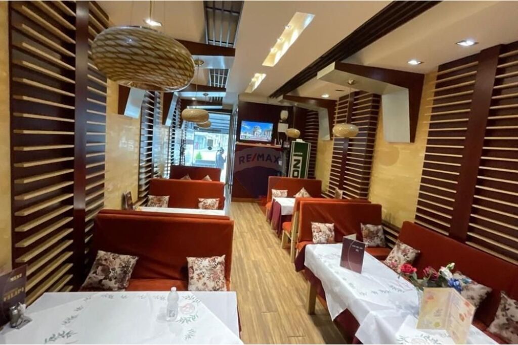 Restorant në Shitje ose me Qera – Rruga Demokracia, Vlorë