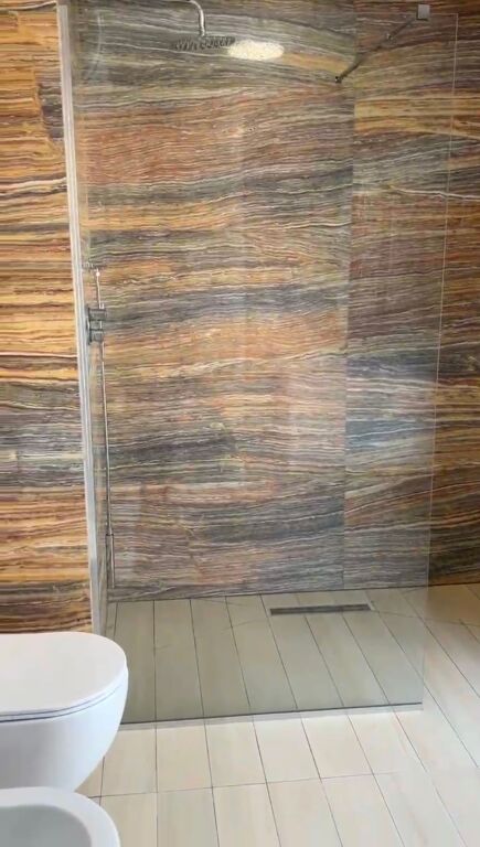 Apartament 1+1 me parkim per shitje, Rruga e Kavajes, objekt super i ri