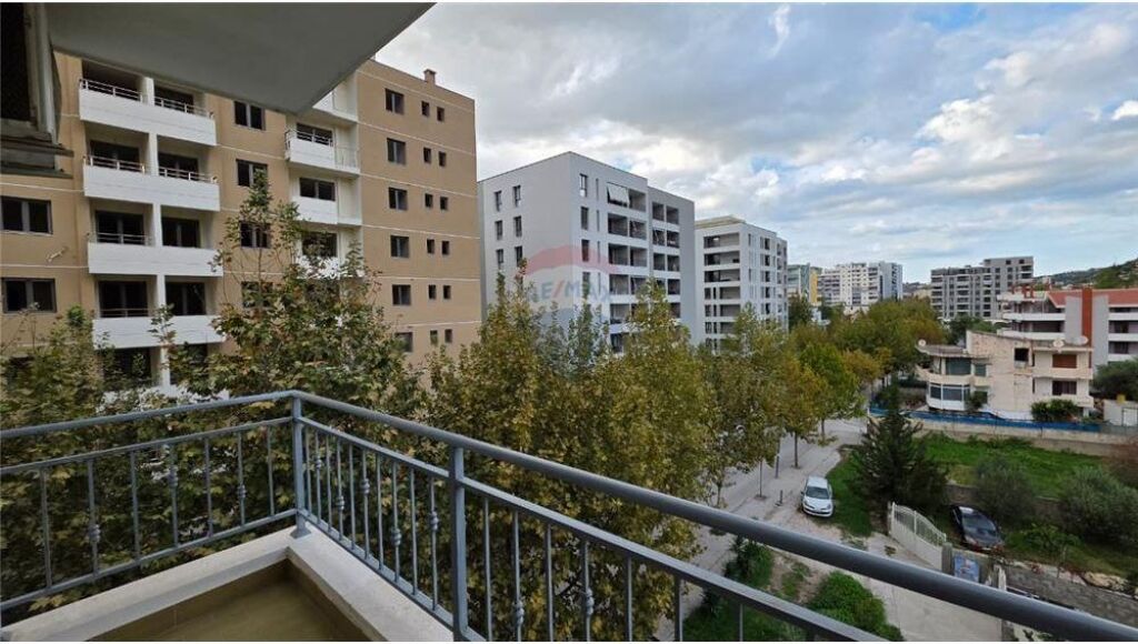 Apartament 2+1 me Qera – Lungomare, Vlorë