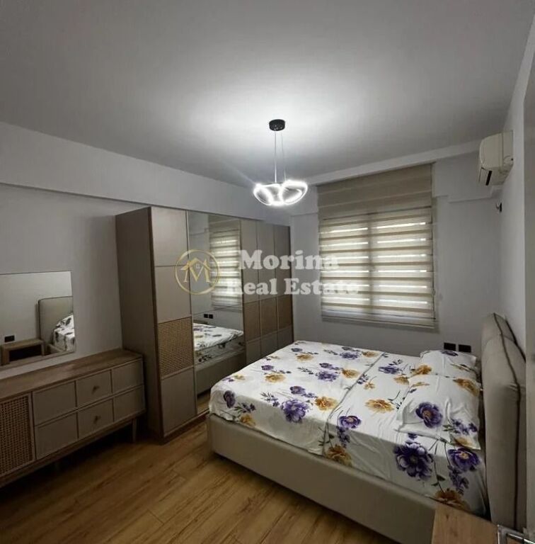 Qera | Apartament 2 + 1 tek 21 Dhjetori, 1000 €/muaj