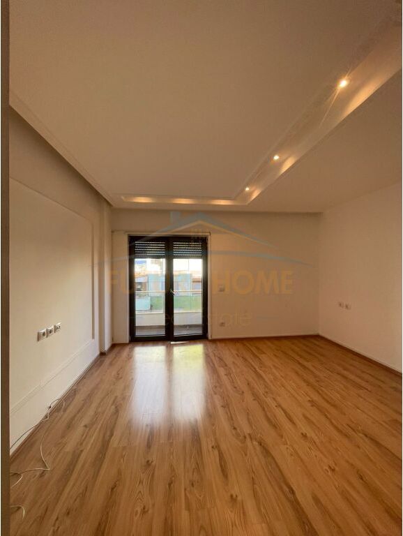 Rent, Business Premises, Ring Center, Zogu i Zi, Tirana