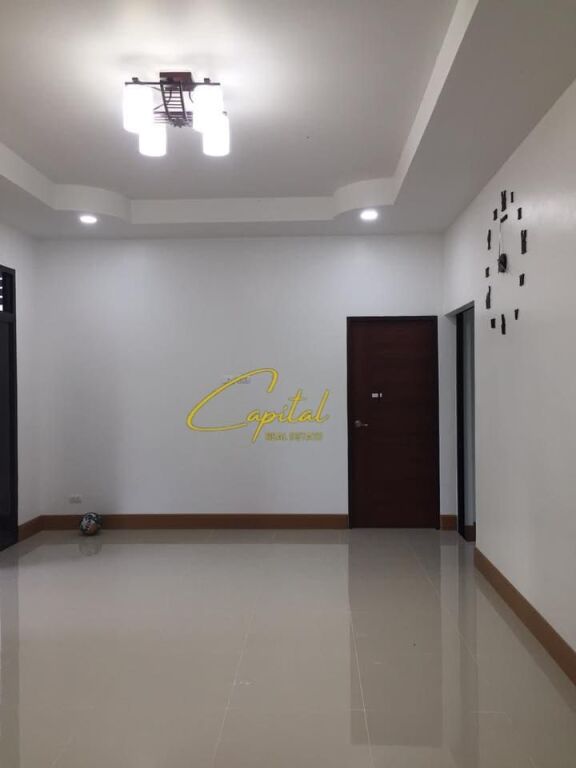 LOCALE COMMERCIALE IN AFFITTO 55 M2 BLV GJERGJ FISHTA 700 EURO